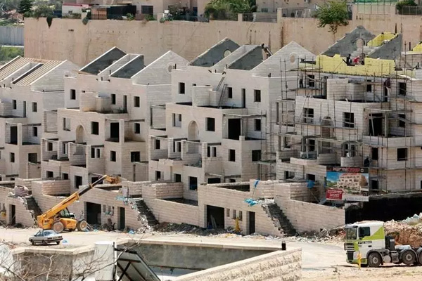 İsrail Batı Şeria'da 2 bin 300 konut inşa edecek