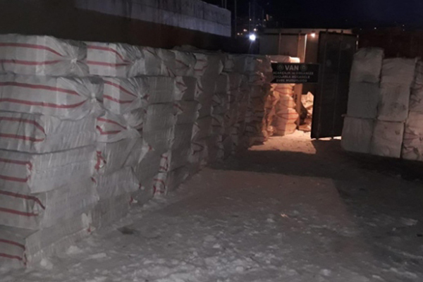 Adana'da kaçak sigara operasyonu
