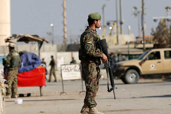 Afganistan'da bombalı saldırı: Çok sayıda ölü ve yaralı var