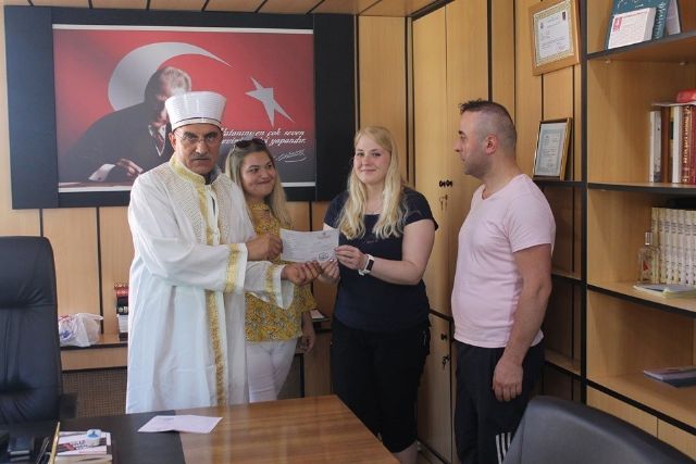 Martta Kristina, şehadet getirerek Müslüman oldu
