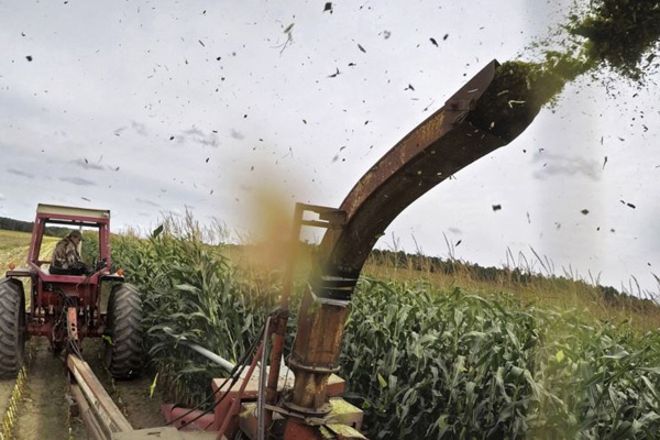 Fransız çiftçilerinden milletvekillerine saldırı