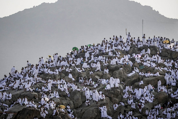 Hacı adayları Arafat'ta