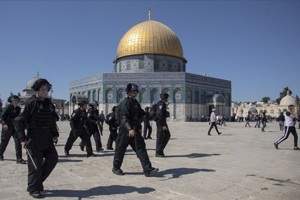 Bin 729 fanatik Yahudi, Mescid-i Aksa’ya baskın yaptı