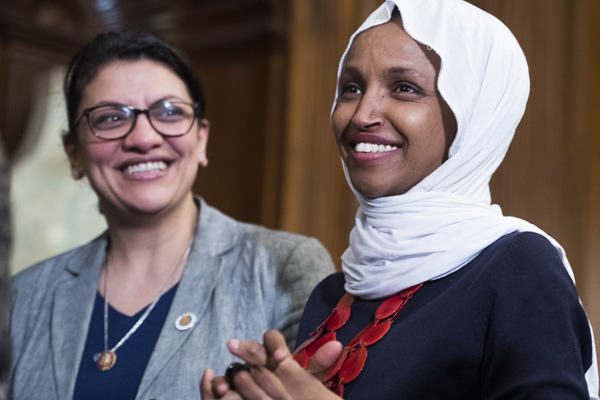 ABD'li Müslüman vekiller Rashida Tlaib ve Ilhan Omar'e İsrail'e giriş yasağı