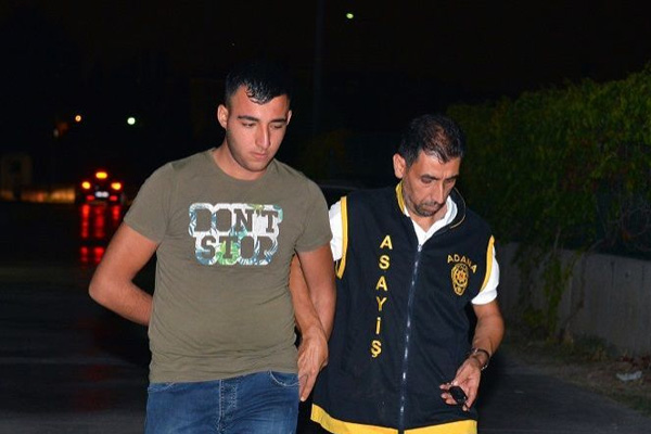 Adana'da 'sahte bekçi' polise yakalandı