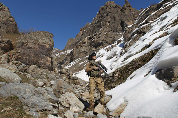 Hakkari’de 2 terörist etkisiz hale getirildi