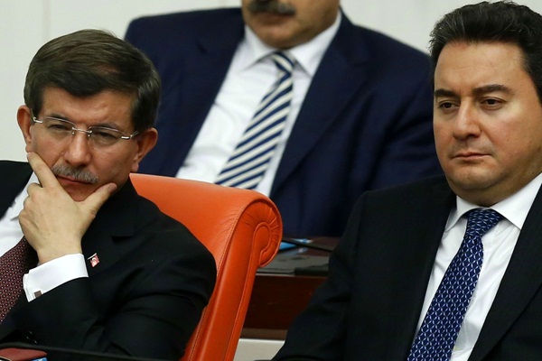 Ahmet Davutoğlu ve Ali Babacan birleşiyor mu?