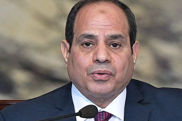 Sisi, internet üzerindeki baskıyı genişletiyor