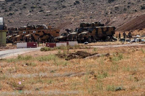 İdlib'de TSK konvoyuna saldırı: Ölü ve yaralılar var