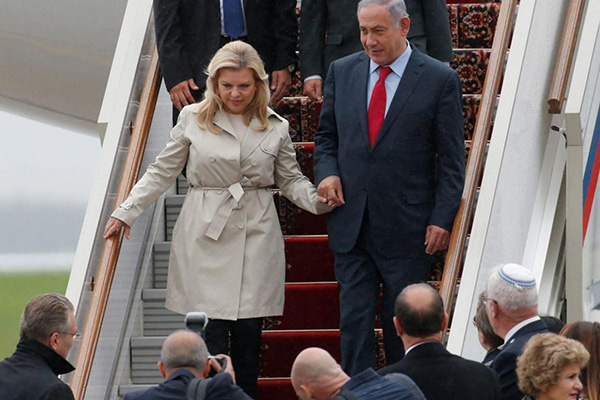 Pilotlara kızan Netanyahu’nun eşi, kokpite girmek istedi!