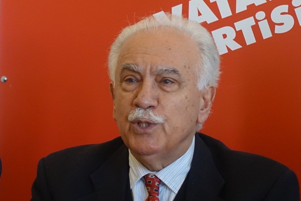 Doğu Perinçek'ten Süleyman Soylu'ya tebrik telefonu