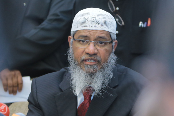 Malezya'dan Zakir Naik kararı