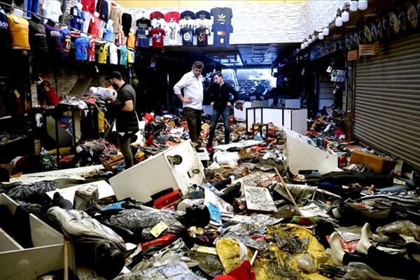 Bakan Varank: Eminönü esnafına 100 bin liraya kadar sıfır faizli kredi veriyoruz