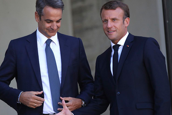 Macron’dan Miçotakis’e destek: AB ve Fransa, Türkiye'ye karşı Yunanistan'ın yanında!