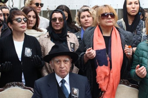 Sezen Aksu'nun babası hayatını kaybetti