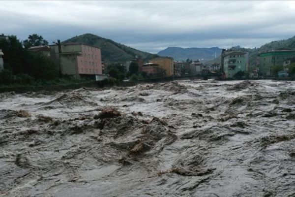 Samsun'daki sağanakta bir kişi hayatını kaybetti
