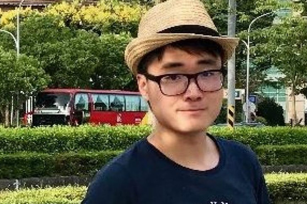 Çin, İngiltere'nin Hong Kong Konsolosloğu çalışanını serbest bıraktı