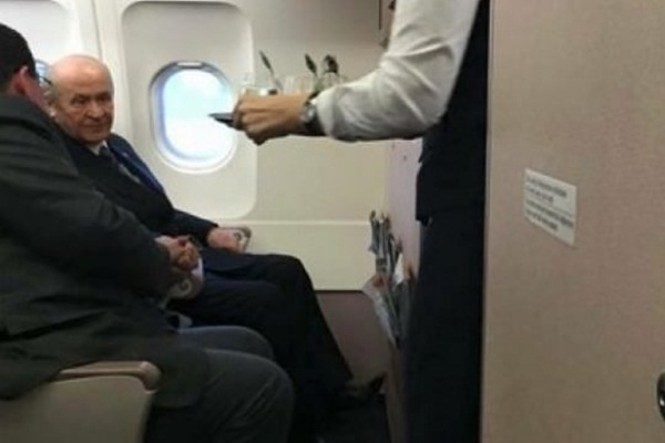 Bahçeli'den şaşırtan karar