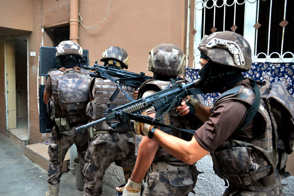 Adana'da IŞİD operasyonu