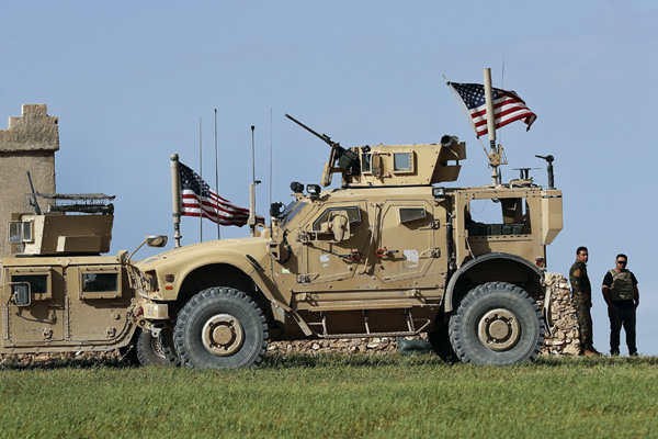 ABD ordusu PYD'lileri helikopter pilotluğu için eğitecek