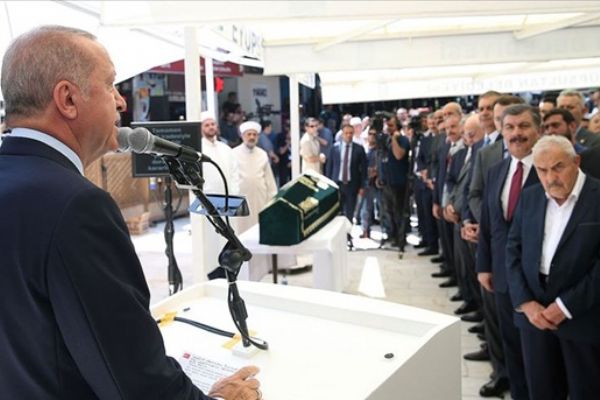 Cumhurbaşkanı Erdoğan: Şenler'in geride bıraktığı miras çok büyük ve anlamlıdır