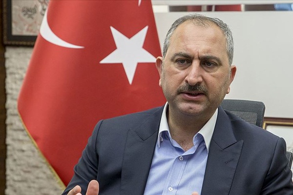 Adalet Bakanı Gül: Kadına şiddeti önleyici tedbirler için üzerimize düşeni yaparız