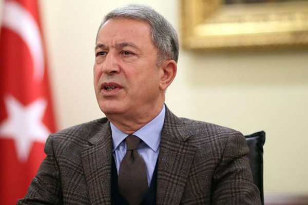 Hulusi Akar: YPG'nin çekildiğini bizzat görmek istiyoruz