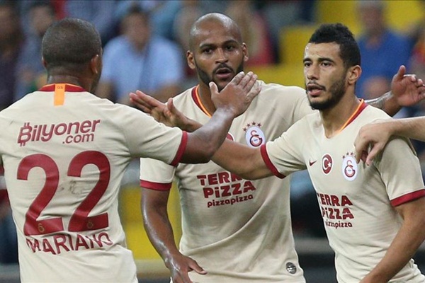 5 kırmızı kartın çıktığı maçın galibi Galatasaray oldu