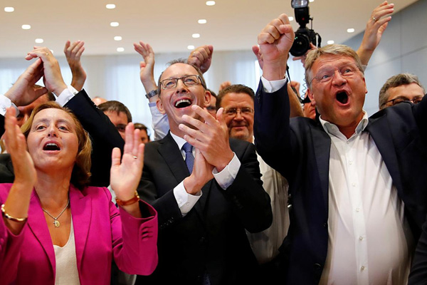 Almanya eyalet seçimleri: Merkel'in koalisyonuna çifte darbe