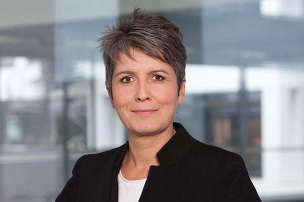 DW Genel Yayın Yönetmeni Ines Pohl:  Almanya kendi kimliğini bulmak için boğuşuyor!