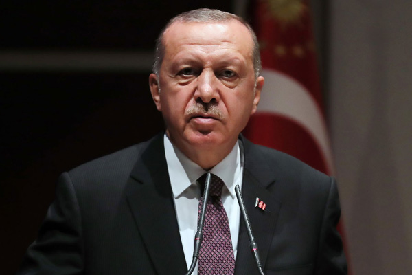 Abdulkadir Selvi'den Davutoğlu için ihraç istenmesi yorumu: Erdoğan uzlaşmayı değil, mücadeleyi seçti