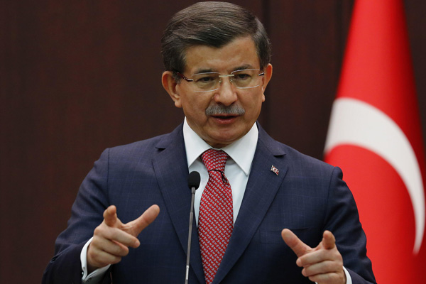 Mehmet Ali Şahin'den Davutoğlu açıklaması: İstifa etmemiş olması yanlıştı