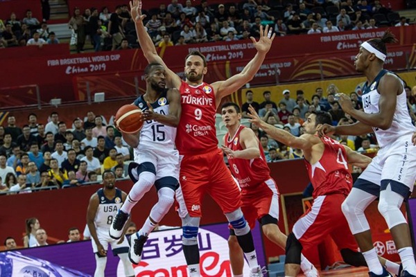 A Milli Erkek Basketbol Takımı ABD'ye mağlup oldu
