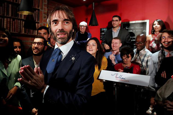 Fransız matematik dehası Villani'den, Macron'a darbe!