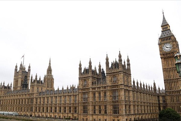 İngiltere'de erken seçim teklifi tekrar oylanacak