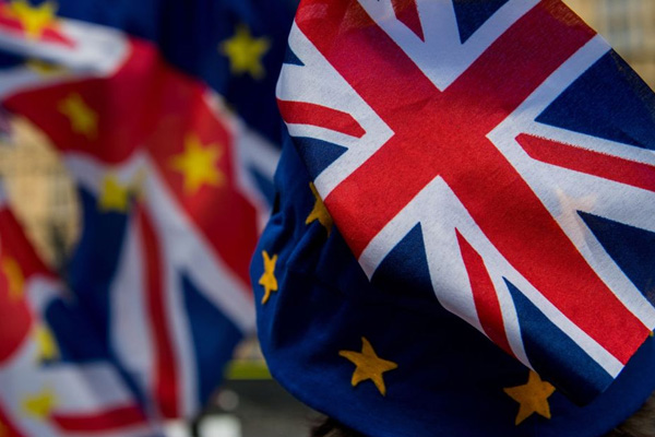 İngiltere muhalefeti erken seçimi desteklemiyor