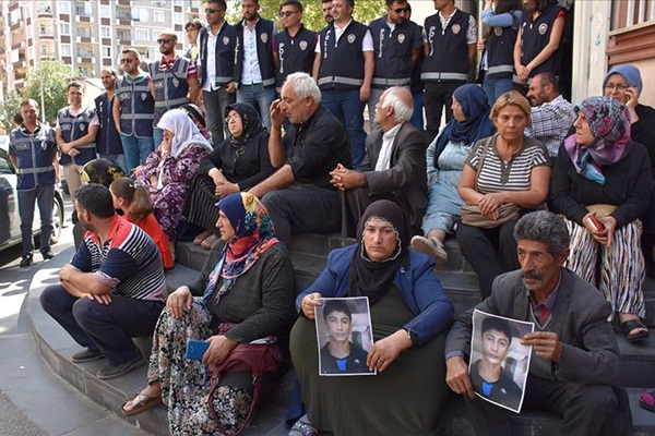 'Diyarbakır'daki eylem, bütün analara ilham kaynağı olmalı'