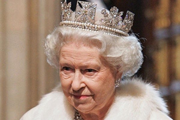 İngiliz Kraliçesi, 'Brexit' tasarısını onayladı