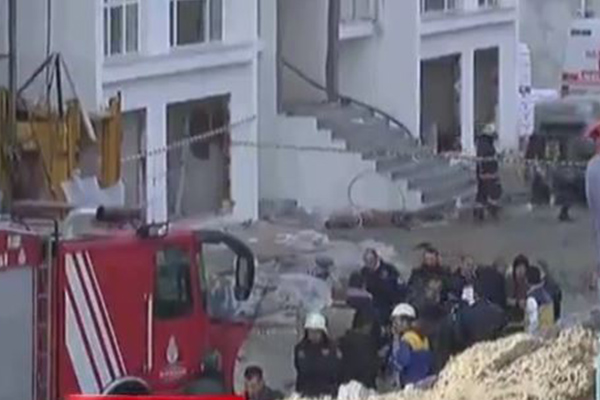 İnşaat şirketinin yük asansörü düştü: 3 işçi öldü