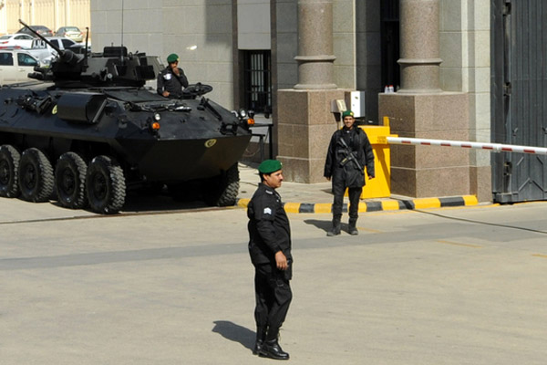 Suudiler 10 ABD vatandaşını terör şüphesiyle tutukladı