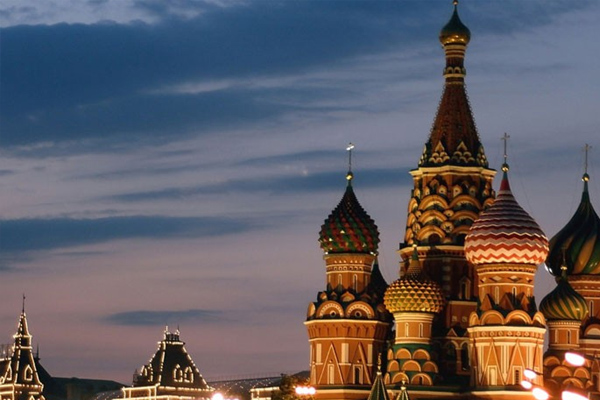 Rusya, Kürtlere izin verdi