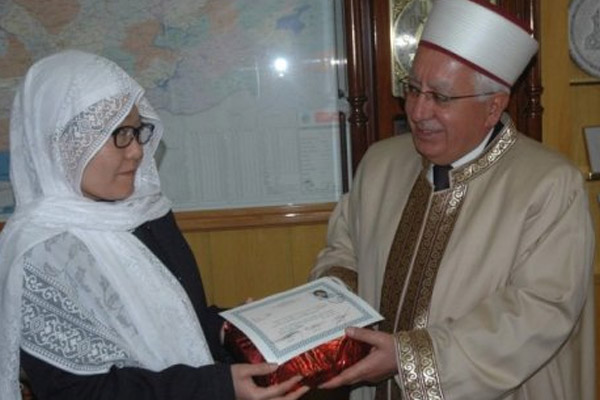 Japon kadın Müslümanlığı seçti