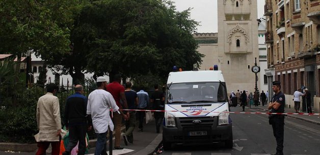 Korsika'da Müslümanların dükkanına saldırı