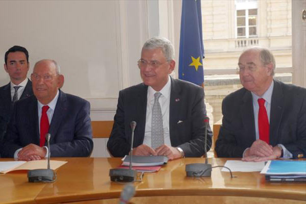 Bakan Bozkır, Fransız senatör ile görüştü