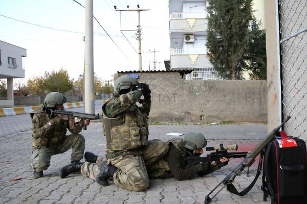 TSK: Cizre ve Sur’da 5 PKK'lı etkisiz hale getirildi