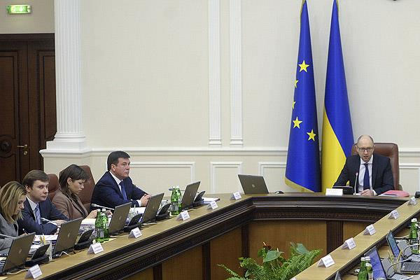 Ukrayna'da hükümet krizi büyüyor