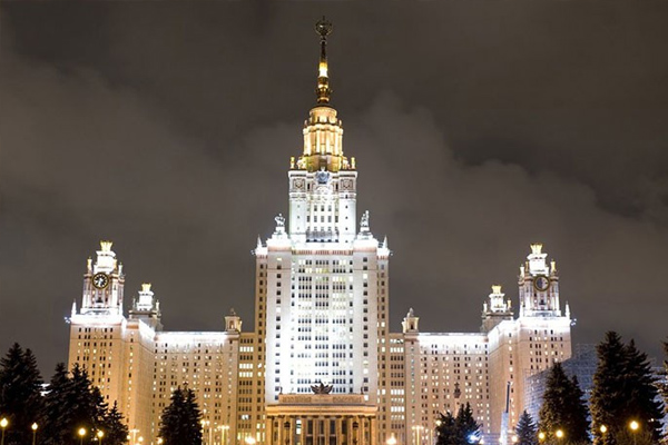 Rus istihbaratı 3 Türk öğrenciyi okuldan kovdu