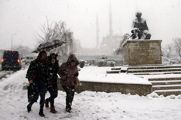 Trakya'da kar yağışı başladı