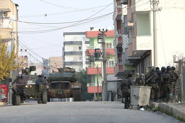 Hakkari’de 12 PKK’lı öldürüldü
