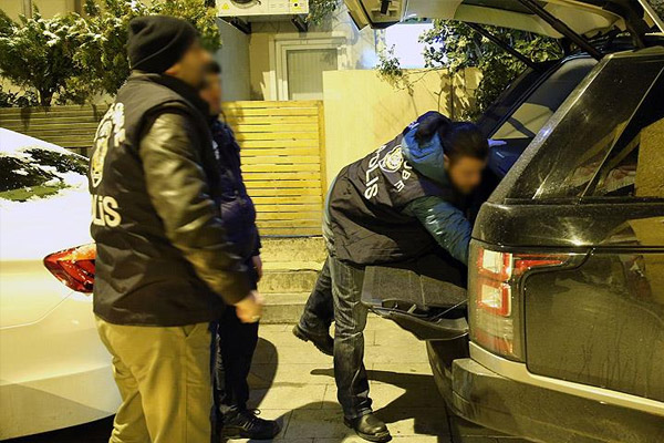 İstanbul'daki operasyonda 256 gözaltı